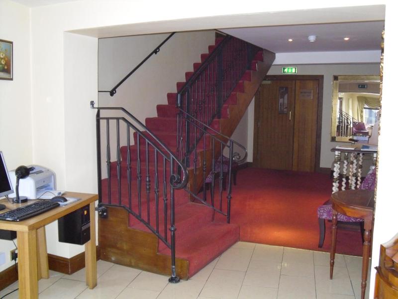 The Horse And Hound Inn Hotel image