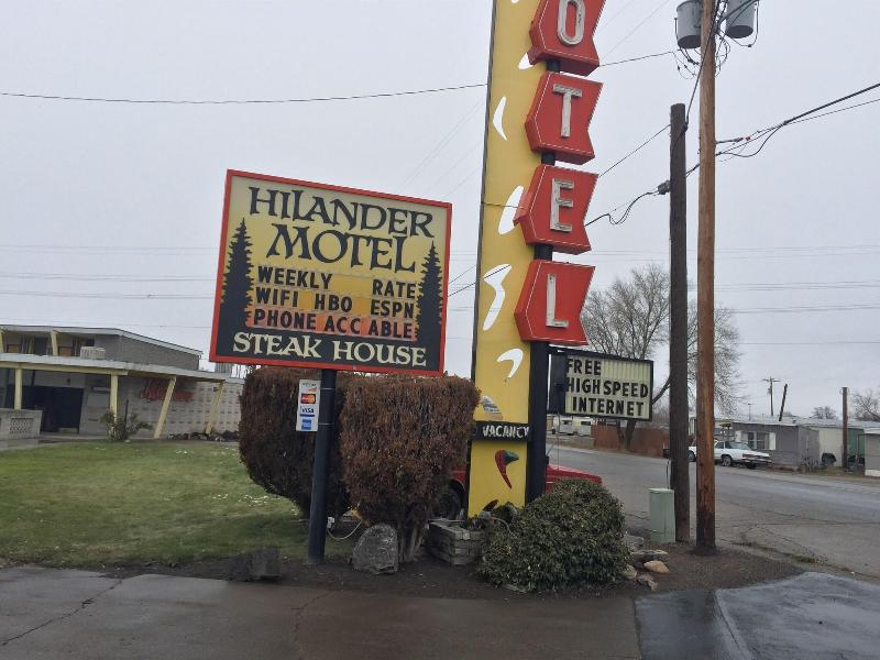 Hilander Motel