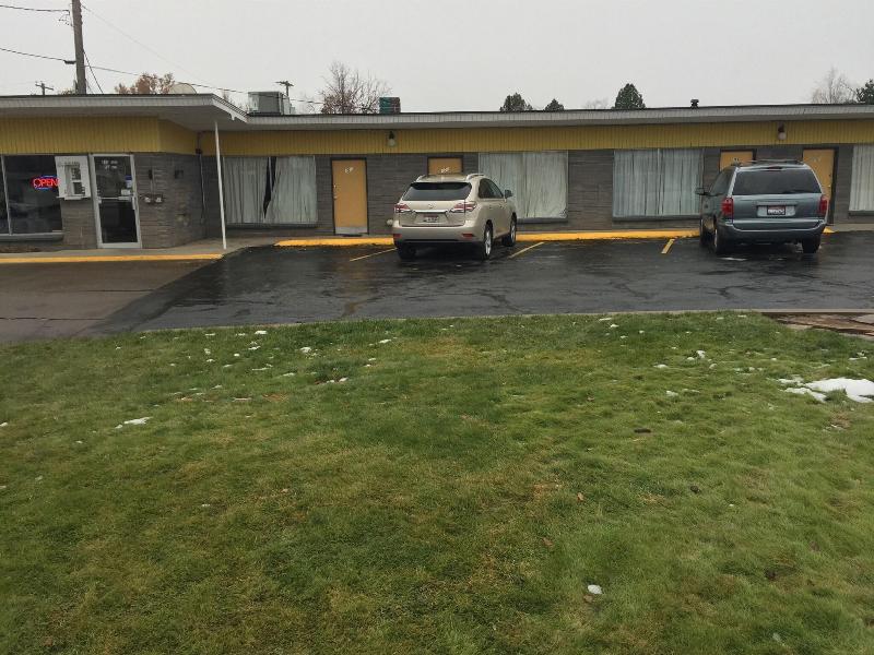 Hilander Motel