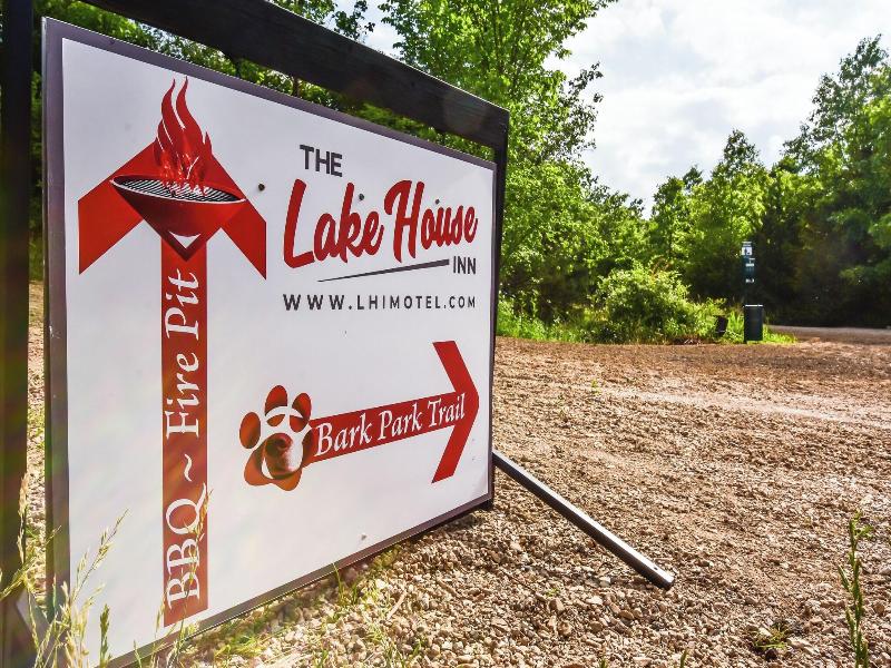 The Lake House Inn