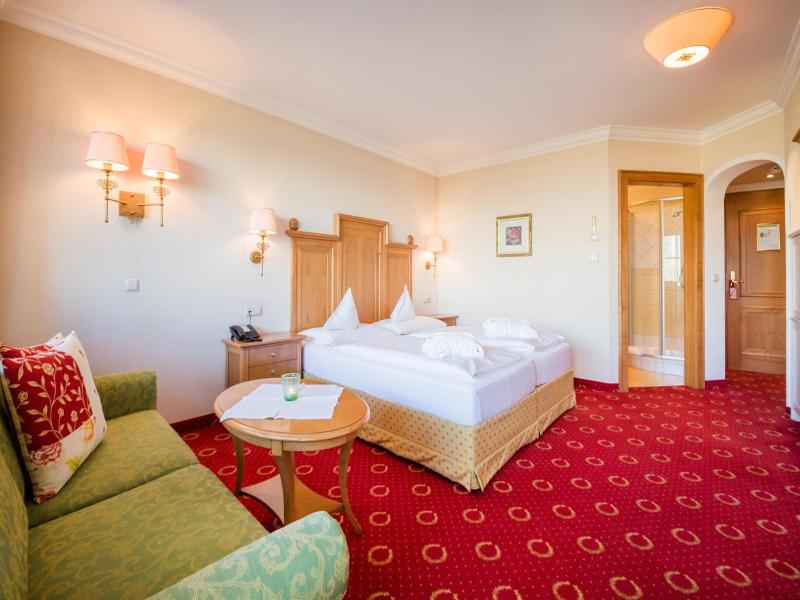 Hotel Alpenschlossl image