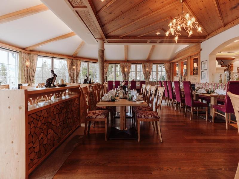 Hotel Alpenschlossl image