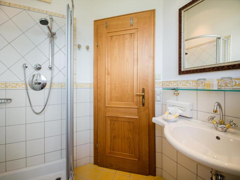 Hotel Alpenschlossl image