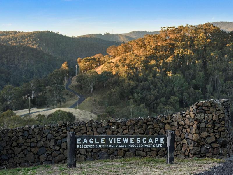 Eagle View Escape image