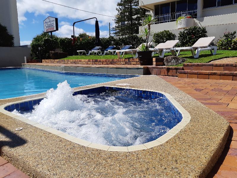 Surfers Chalet Holiday Apartments image