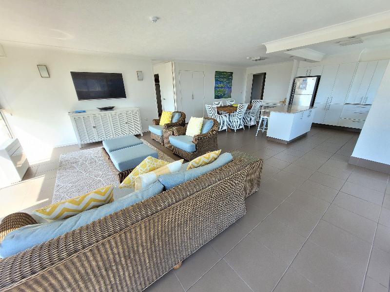 Surfers Chalet Holiday Apartments 3