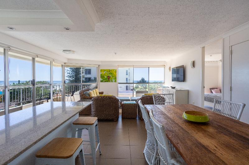 Surfers Chalet Holiday Apartments 5