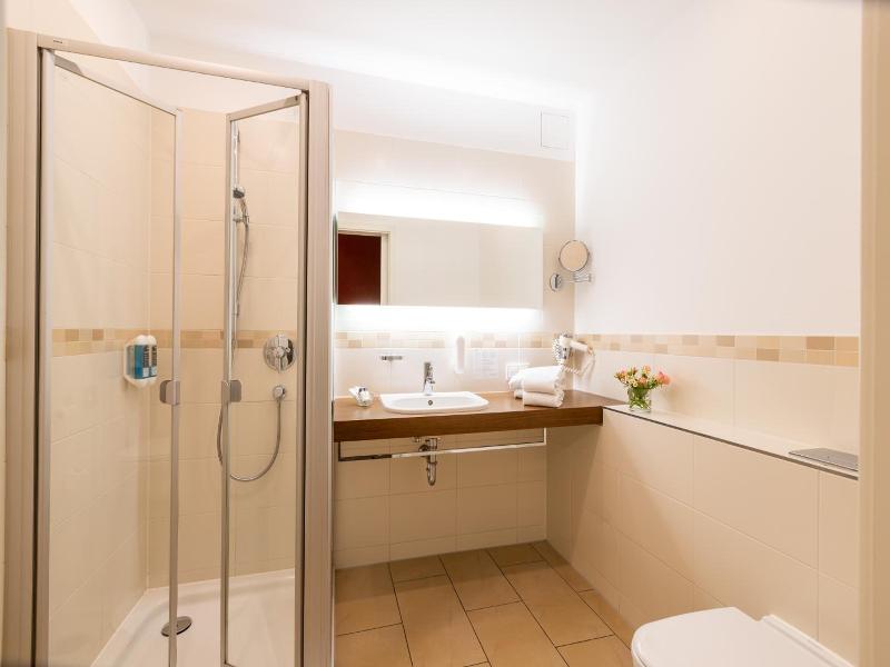 Cafe Wildau Hotel Am Werbellinsee image