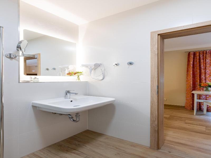 Cafe Wildau Hotel Am Werbellinsee image