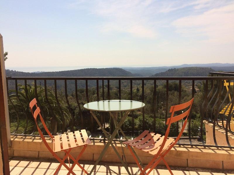 Les Belles Terrasses image