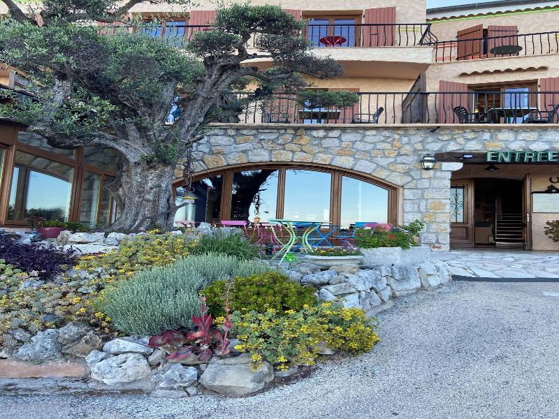 Les Belles Terrasses image