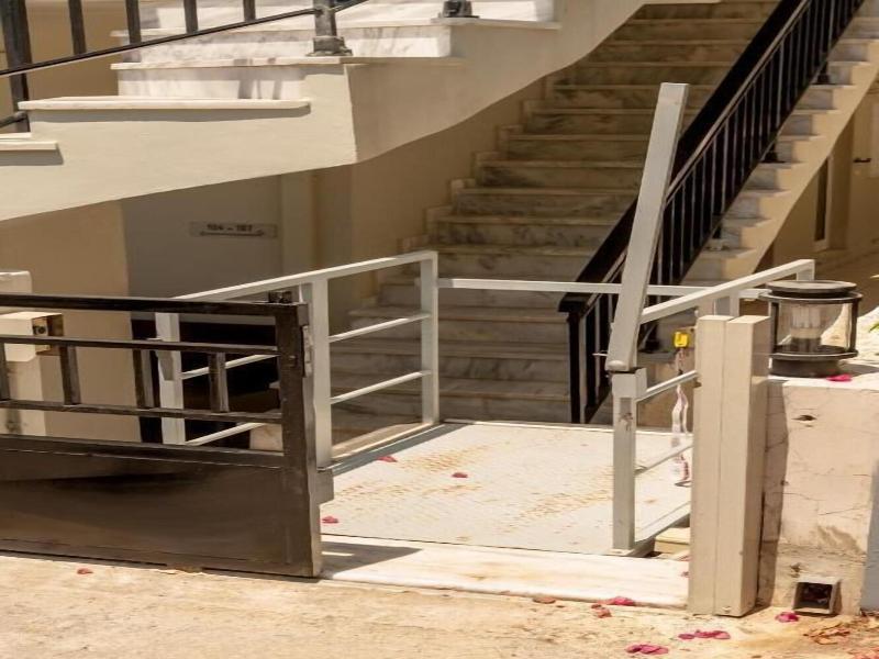 Niriis Hotel image