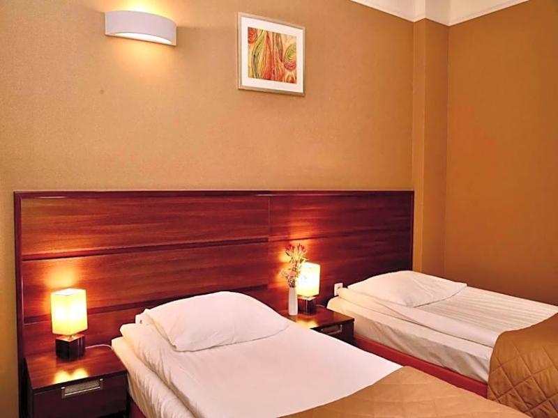 Hotel Teczowy Mlyn image