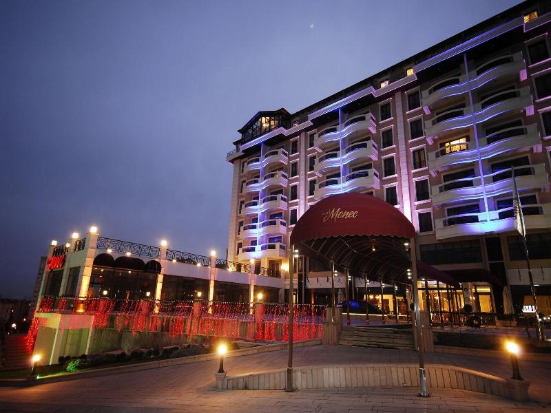 Hotel Monec image