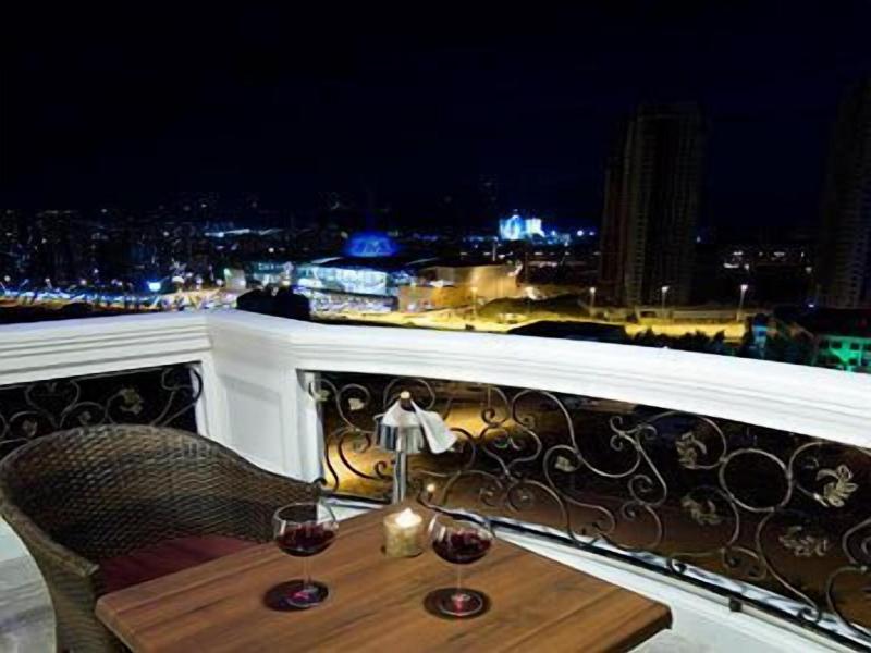 Hotel Monec image