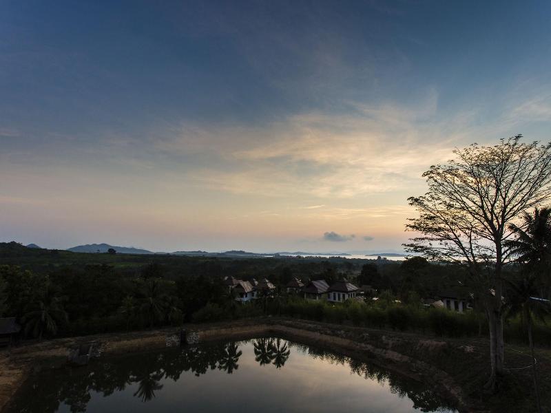 Ozone Villa image