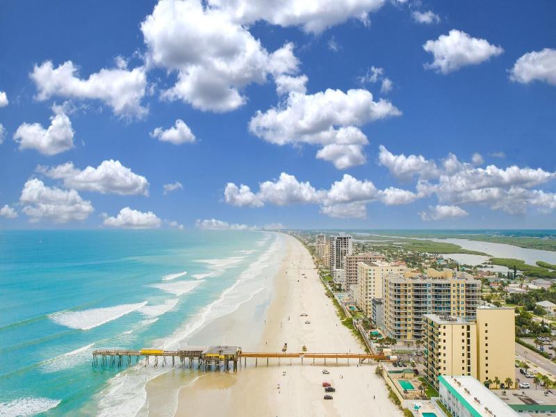 Sunglow Resort 305