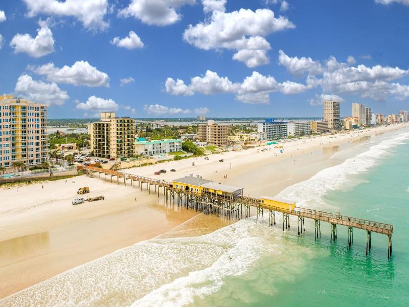 Sunglow Resort 305