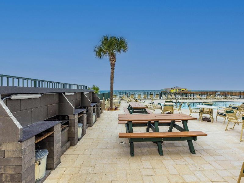 Sunglow Resort 305