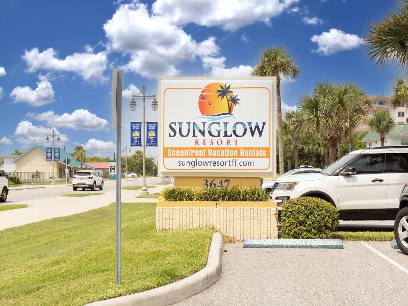 Sunglow Resort 305