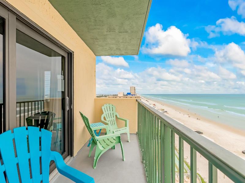 Sunglow Resort 305