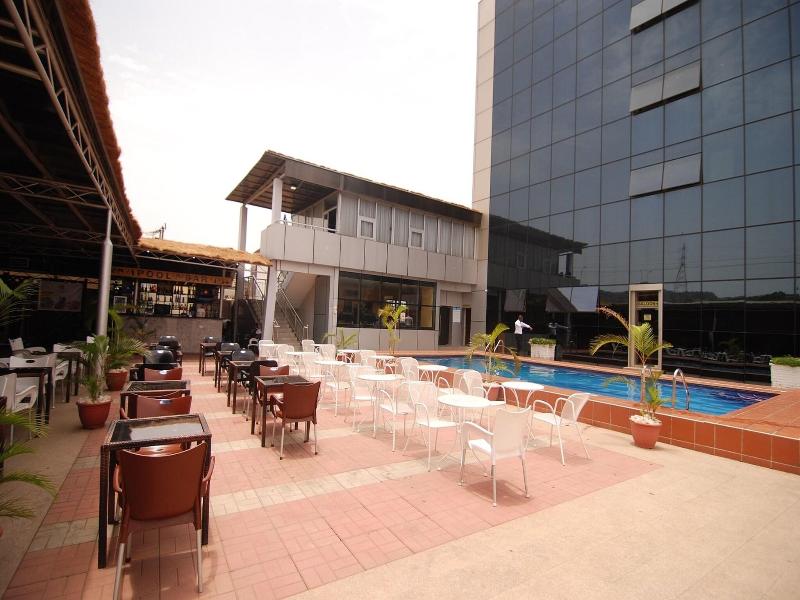 Starview Palace Hotel image
