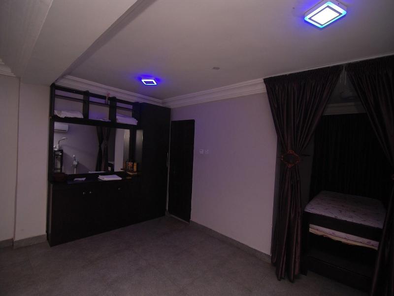 Starview Palace Hotel image