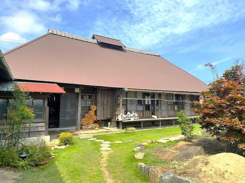 Gamp House image