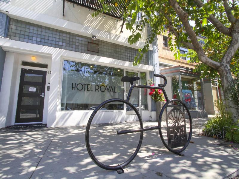 Hotel Royal image