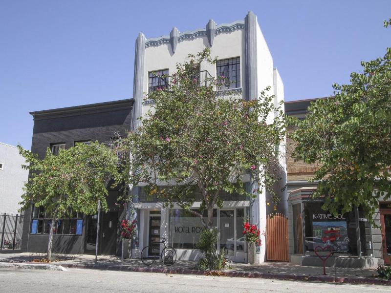 Hotel Royal image