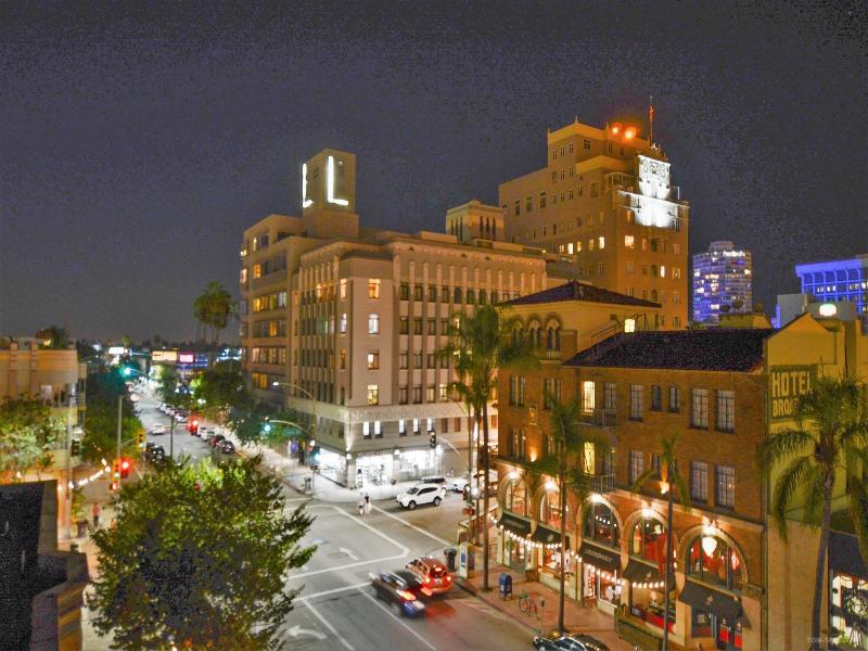 Hotel Royal image