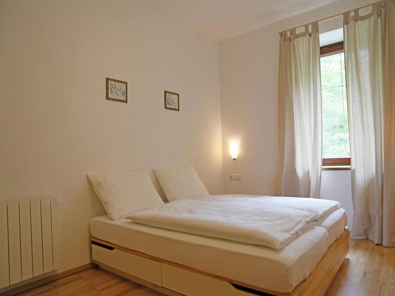 Der Ulmenhof image