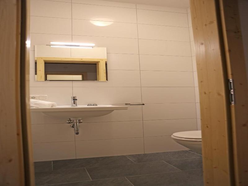 Der Ulmenhof image