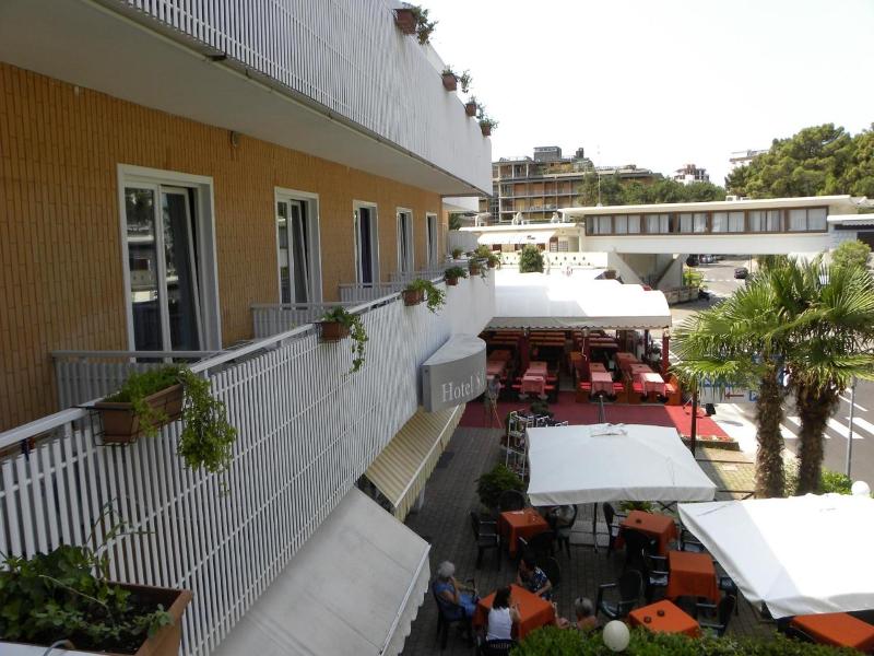 Hotel Santa Cruz image