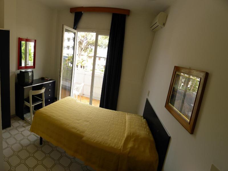 Hotel Santa Cruz image