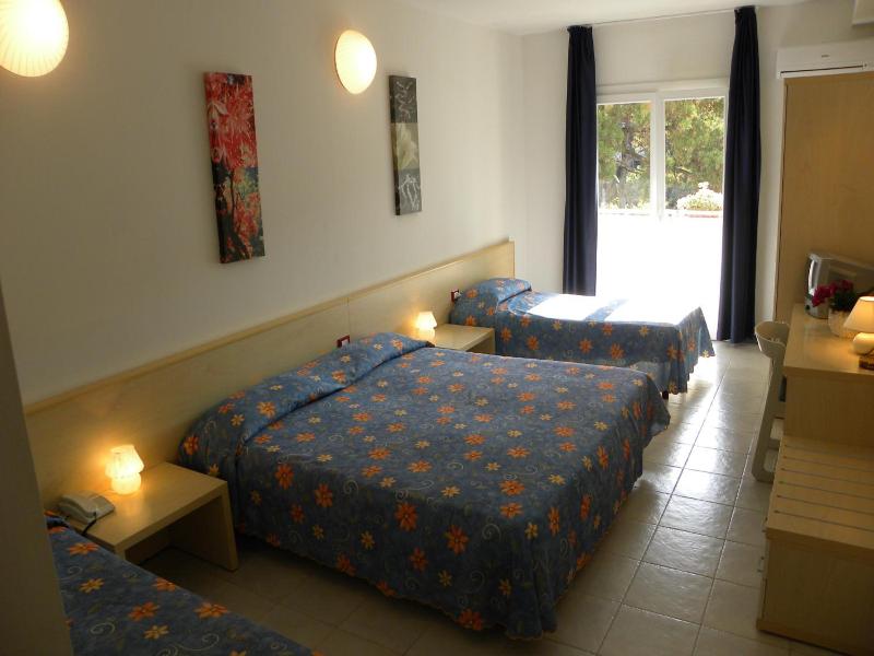 Hotel Santa Cruz image