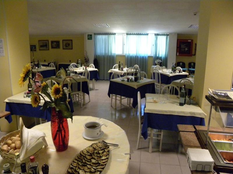 Hotel Santa Cruz image