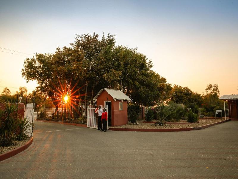 Mokoro Lodge image