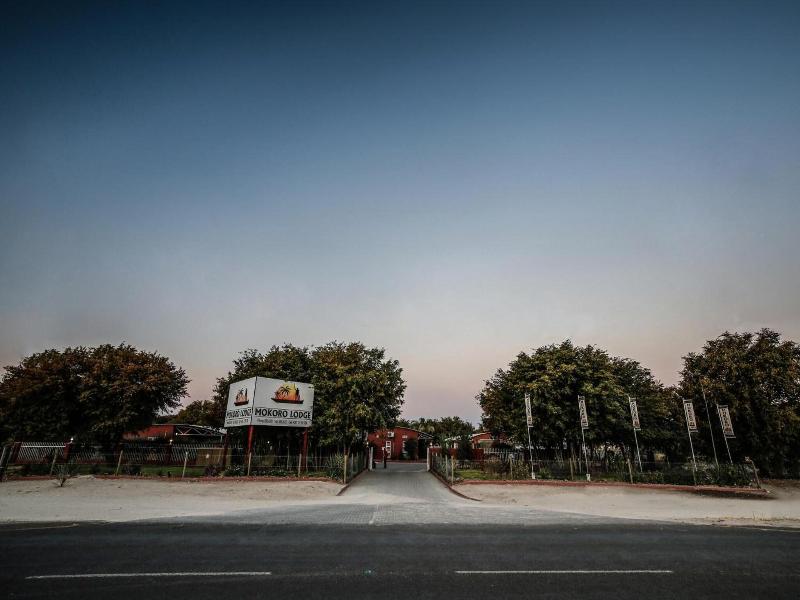 Mokoro Lodge image