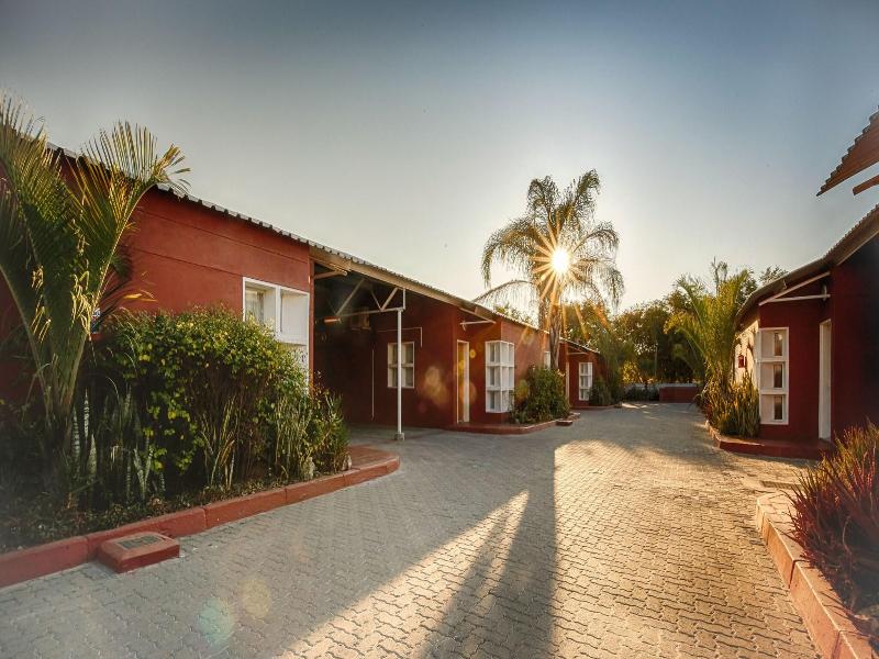 Mokoro Lodge image