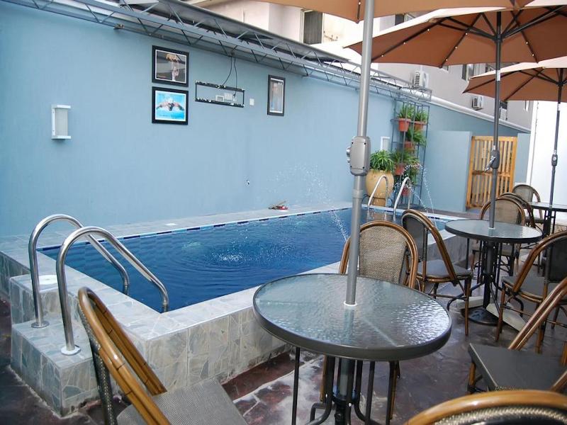 The Montrose Hotel image