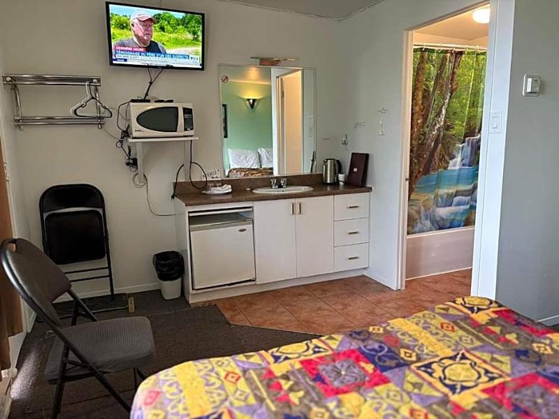 DOUBLE TWO DOUBLE BEDS NON SMOKING