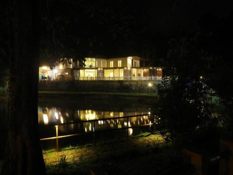 Broad Bean Resort Spa image