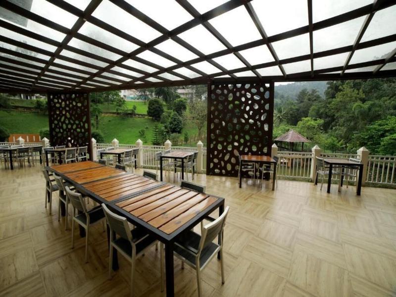 Broad Bean Resort Spa image