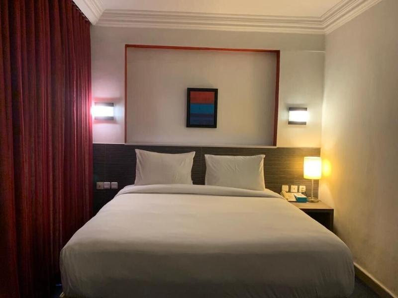 Leon Hotel image