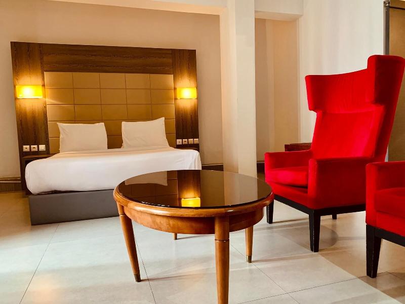 Leon Hotel image
