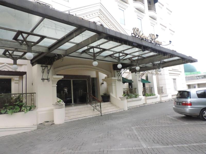 Roosseno Plaza Serviced Apartment image