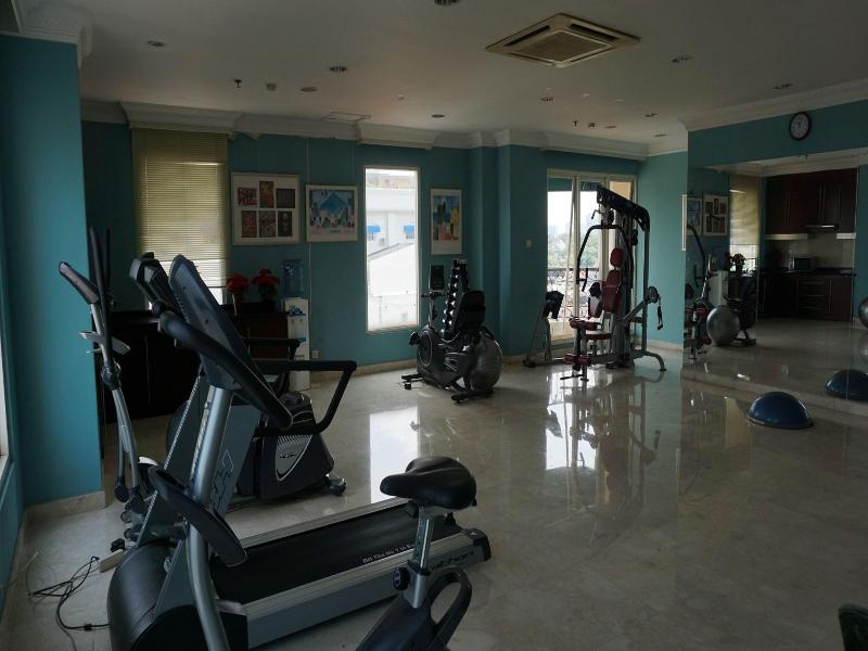 Roosseno Plaza Serviced Apartment image