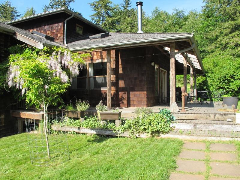Nettles Farm image