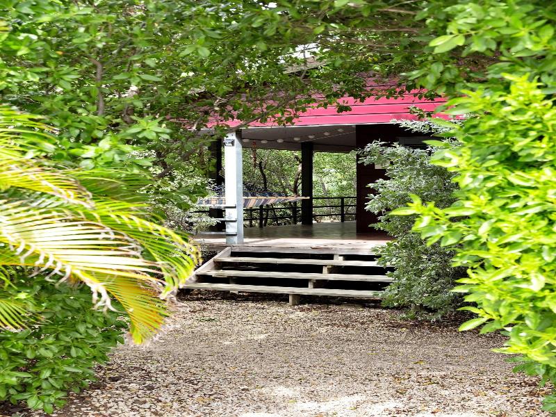 Red Palm Village image